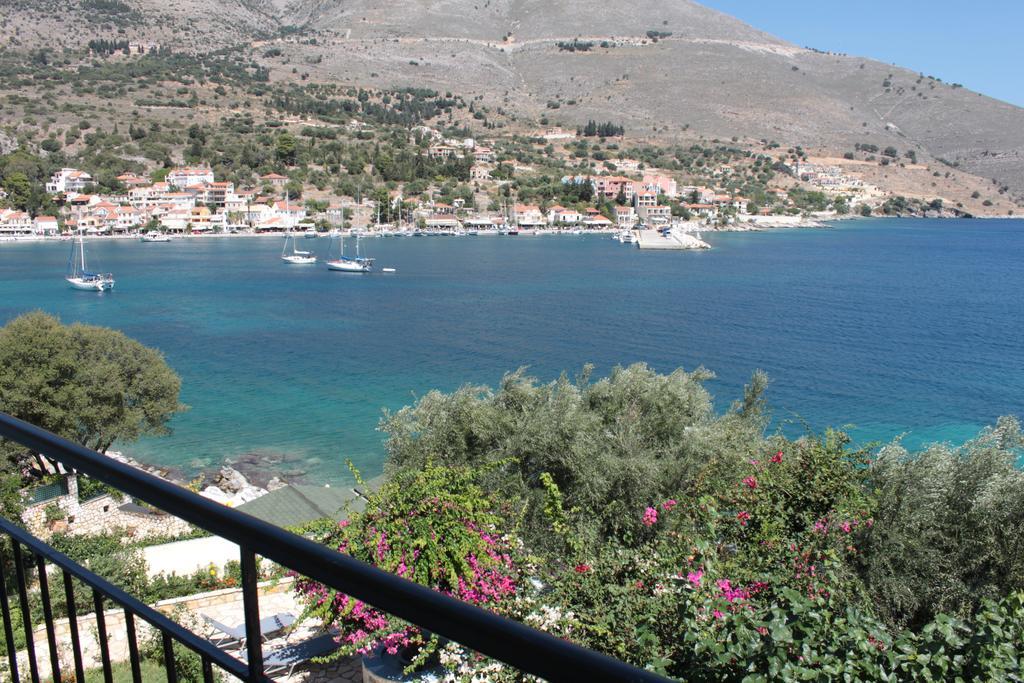 Ballas Apartments Agia Efimia Exteriér fotografie