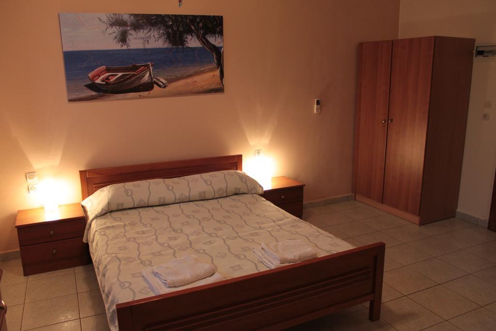 Ballas Apartments Agia Efimia Pokoj fotografie