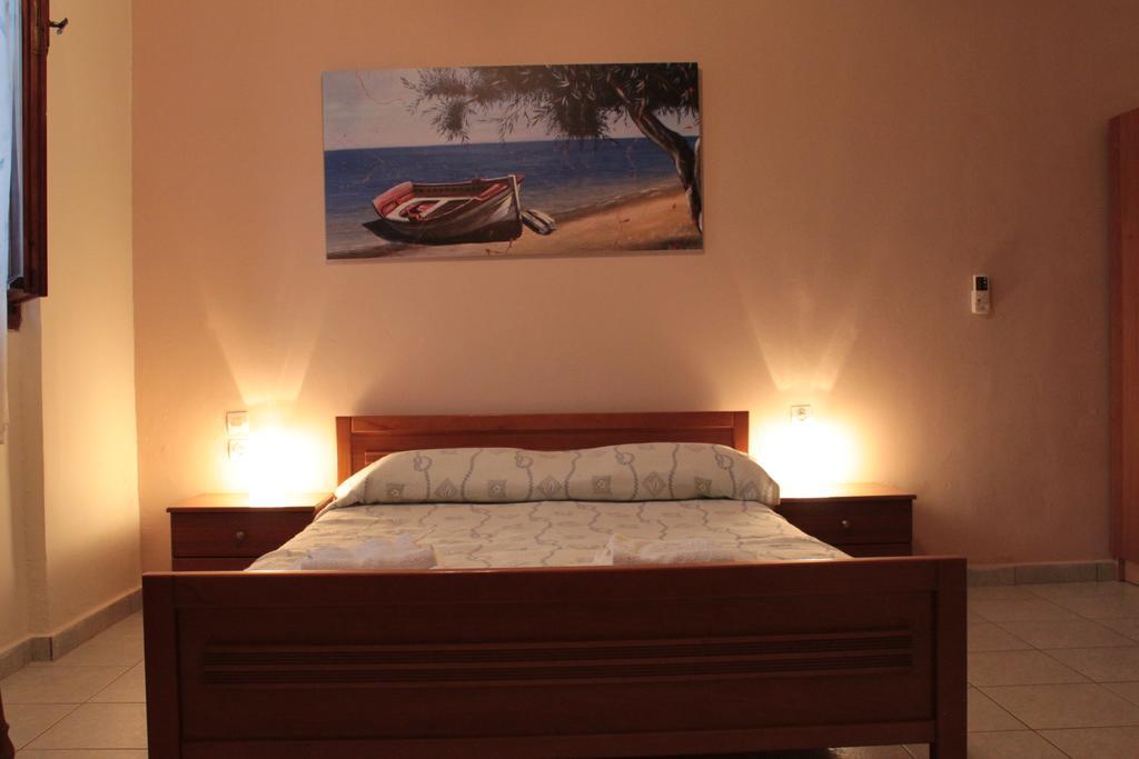 Ballas Apartments Agia Efimia Pokoj fotografie