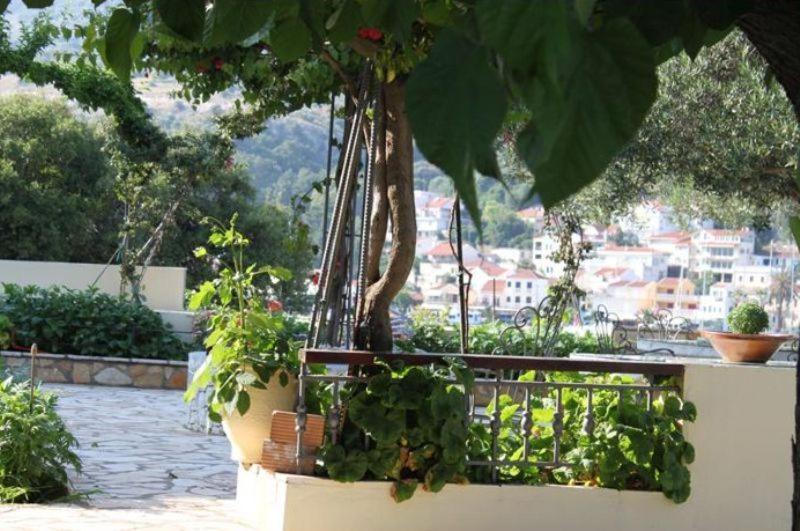 Ballas Apartments Agia Efimia Exteriér fotografie