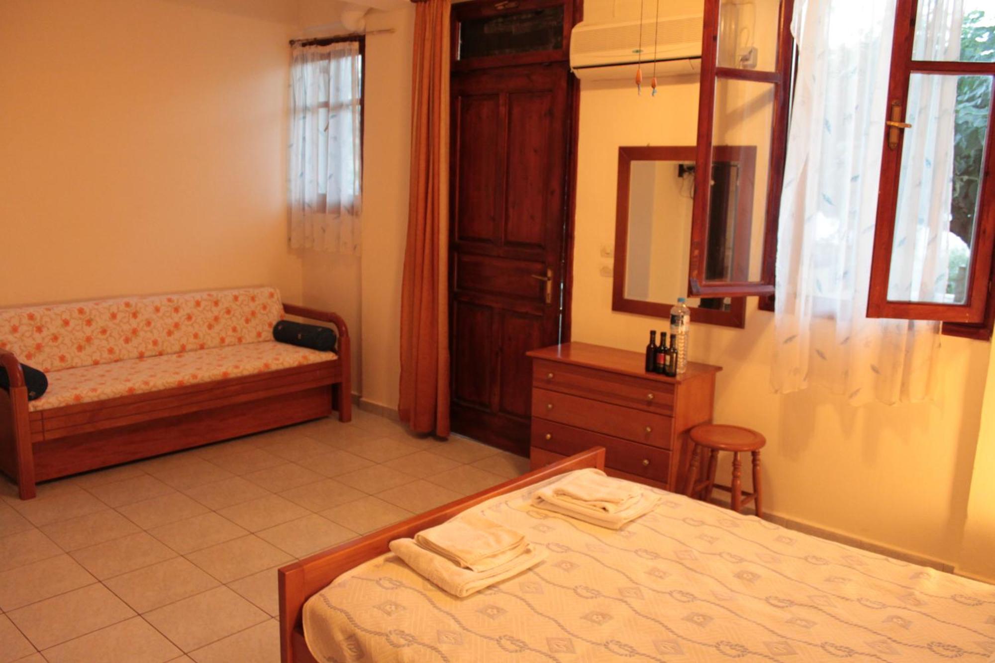 Ballas Apartments Agia Efimia Pokoj fotografie