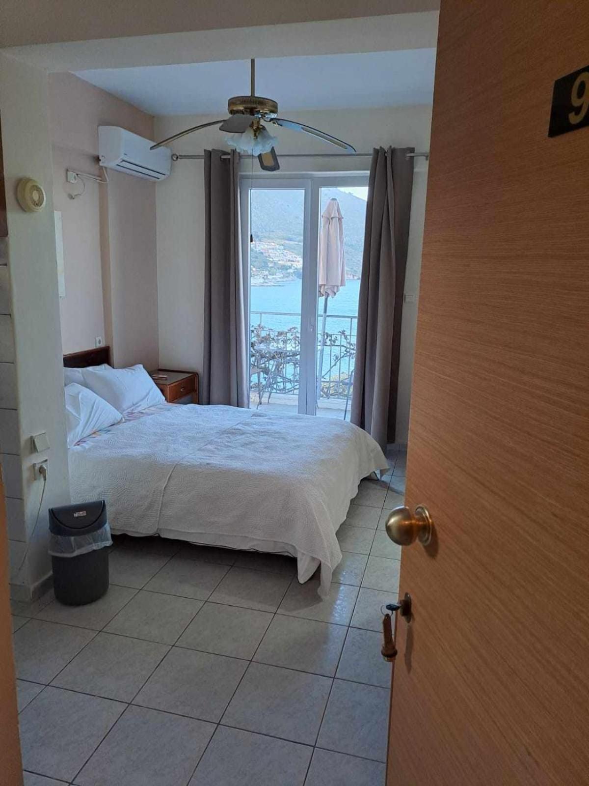 Ballas Apartments Agia Efimia Exteriér fotografie