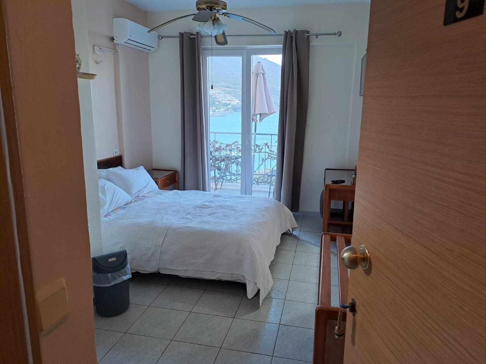 Ballas Apartments Agia Efimia Exteriér fotografie