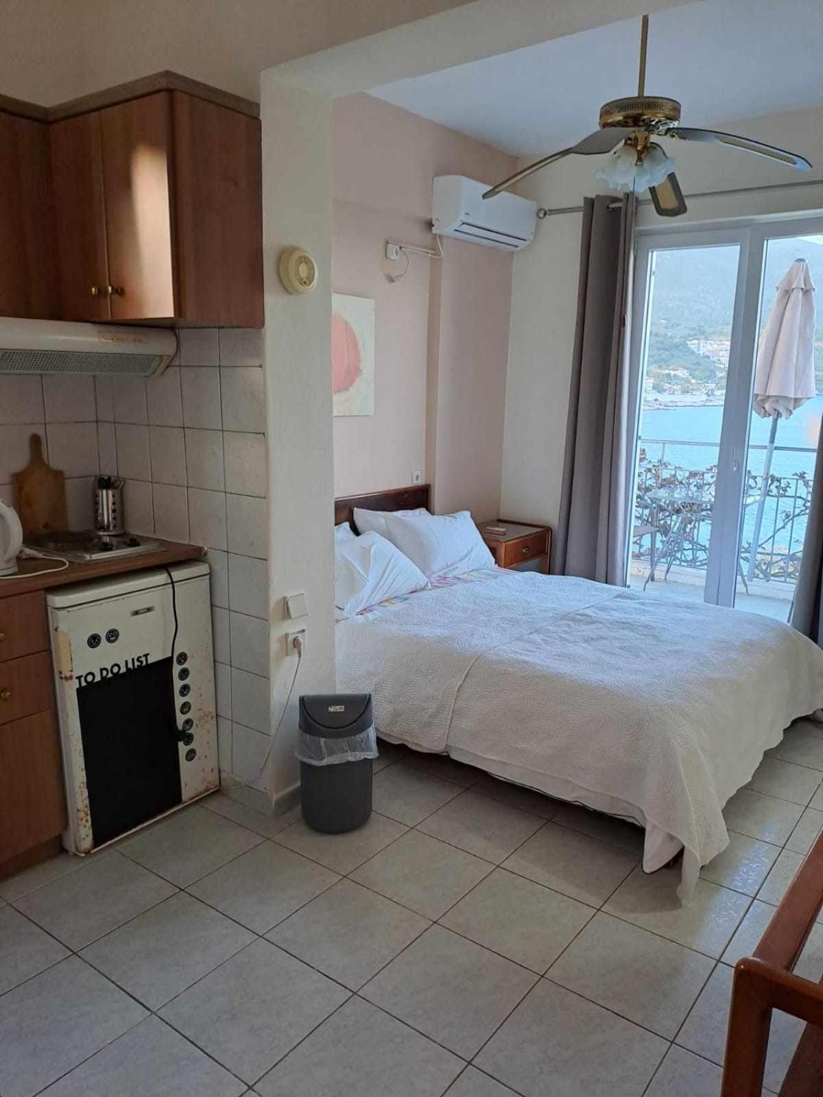 Ballas Apartments Agia Efimia Exteriér fotografie
