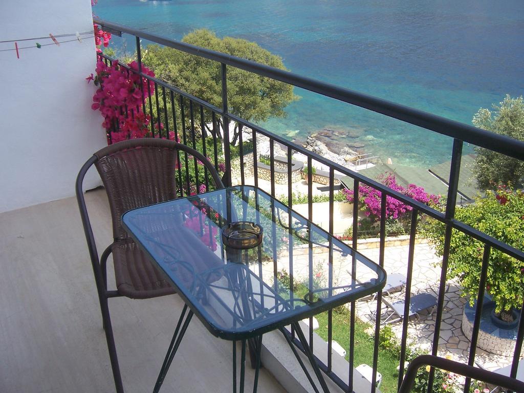 Ballas Apartments Agia Efimia Pokoj fotografie